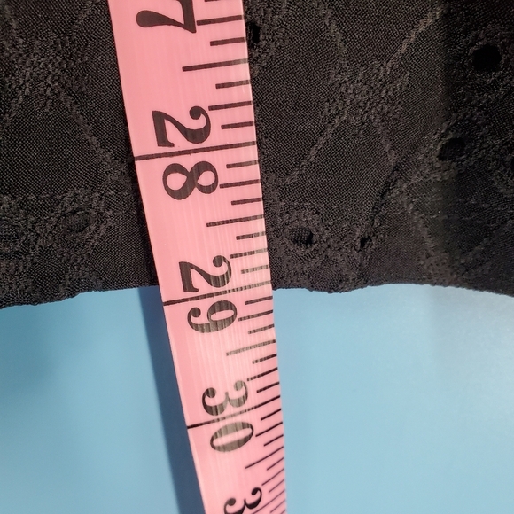 TORRID black sleeveless blouse with eyelets 2XL - Picture 6 of 13